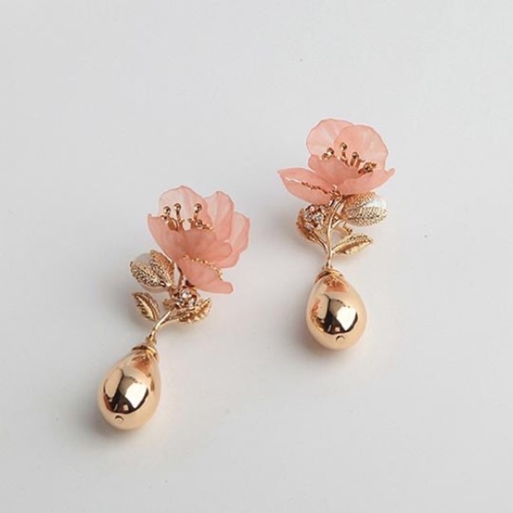 NWOT Zara Pink Floral Drop Earrings - Picture 2 of 5